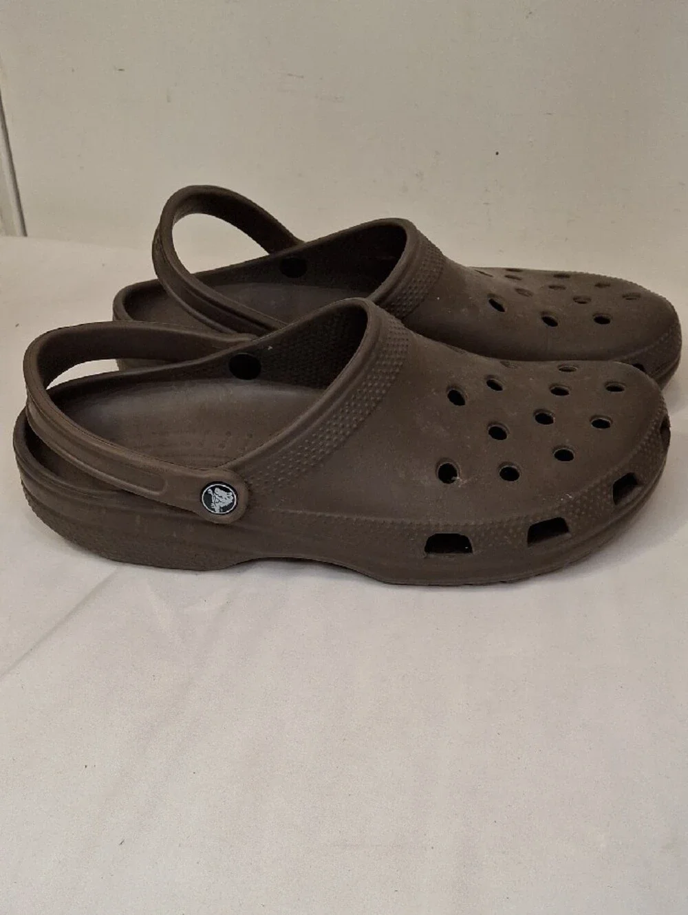 CROCS Classic Men's Clog in Brown.Lightly Worn